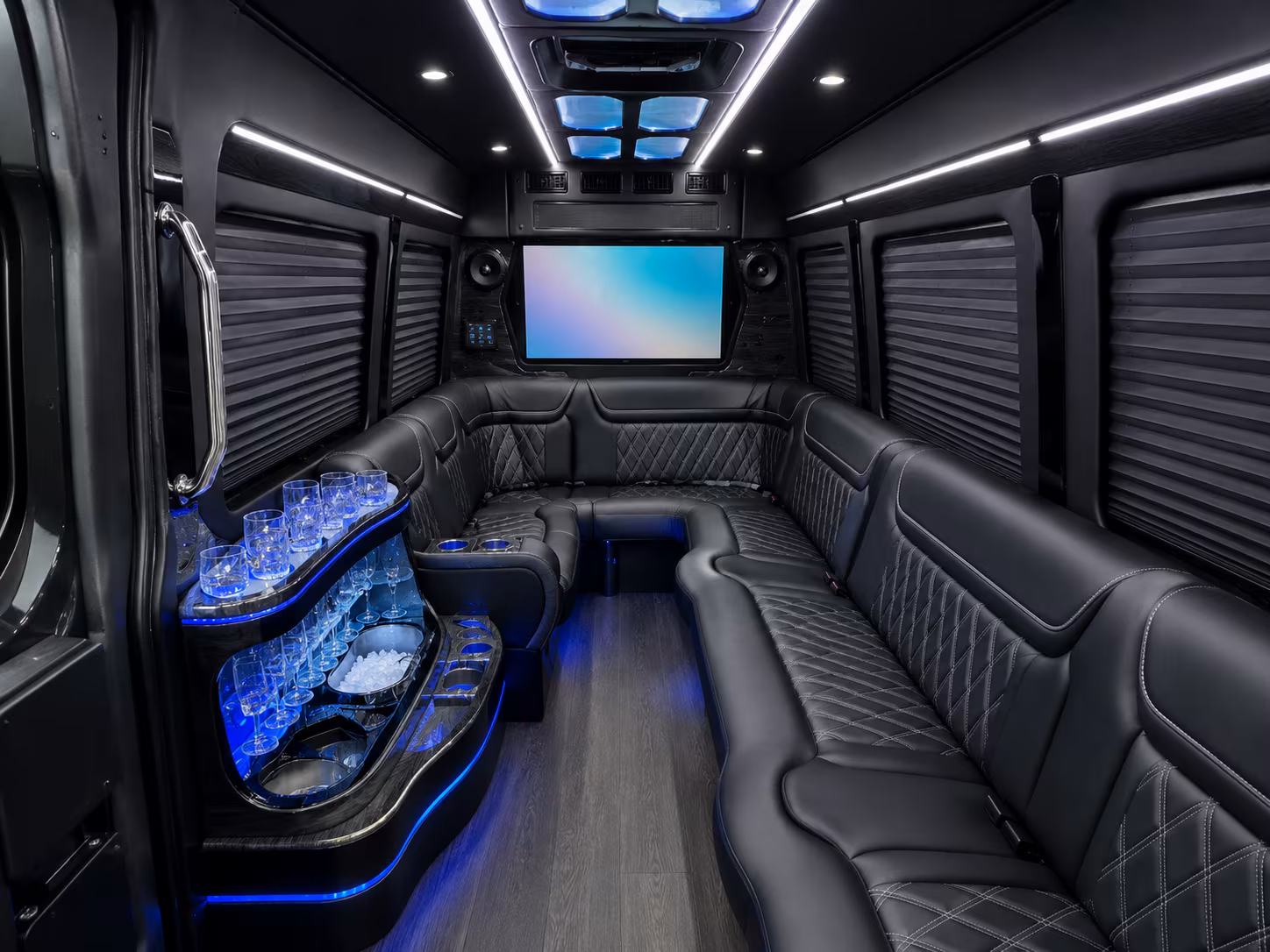 downeycharterbuscompany com makes multi day group travel from downey simple