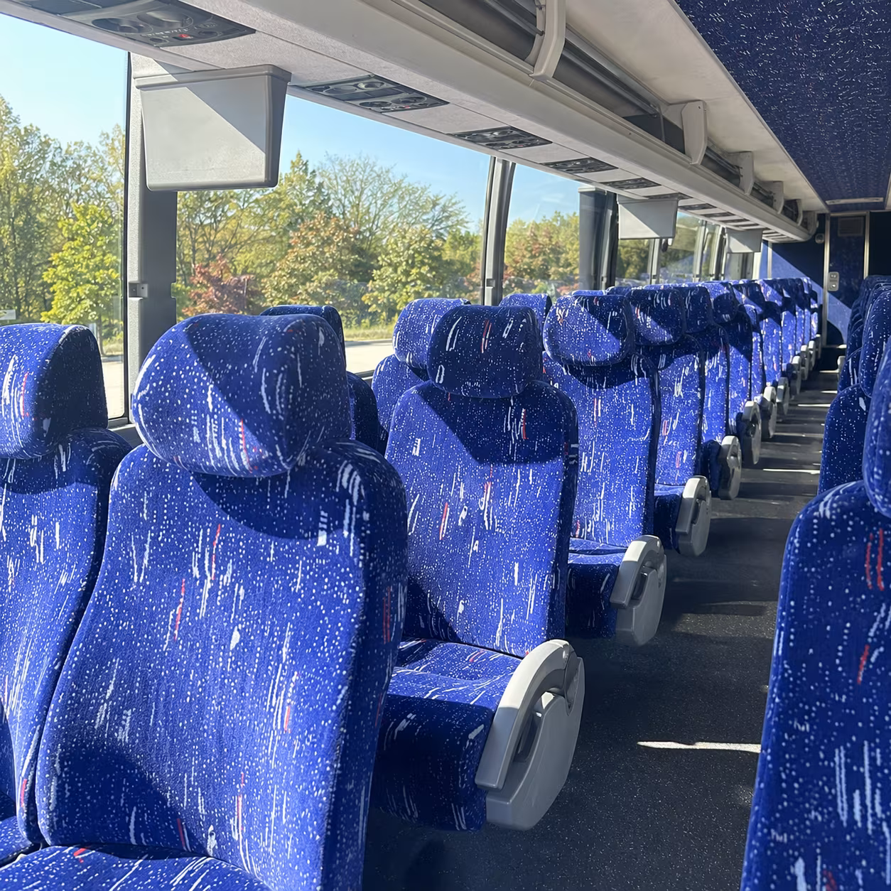 la mirada book charter bus rentals for corporate travel in la mirada