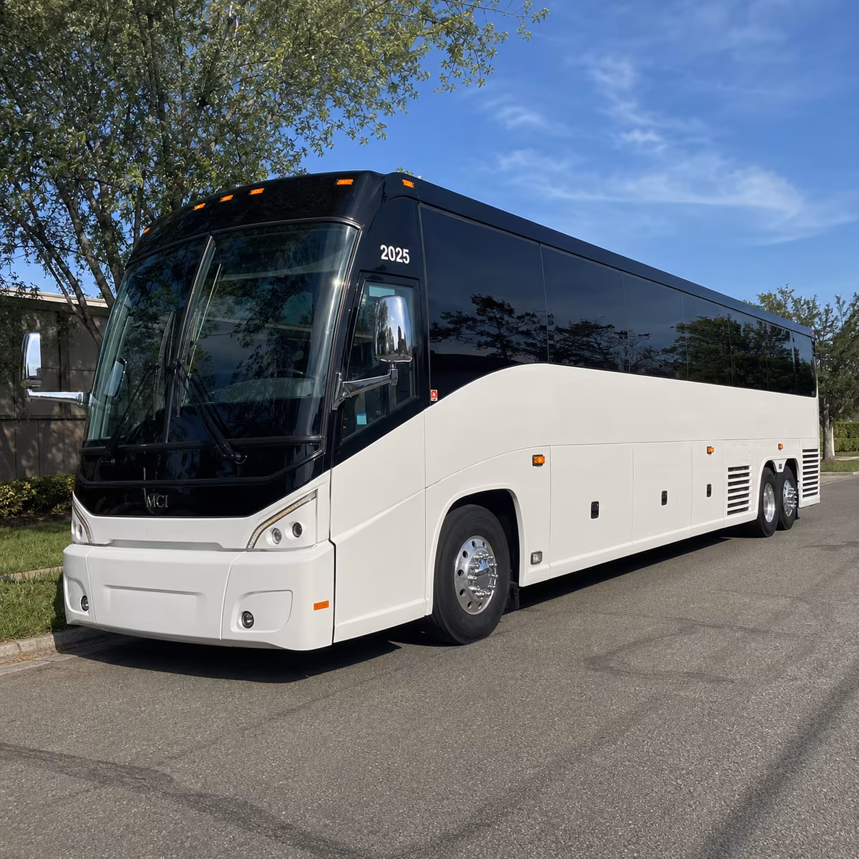 paramount keep your students together with a paramount field trip charter bus