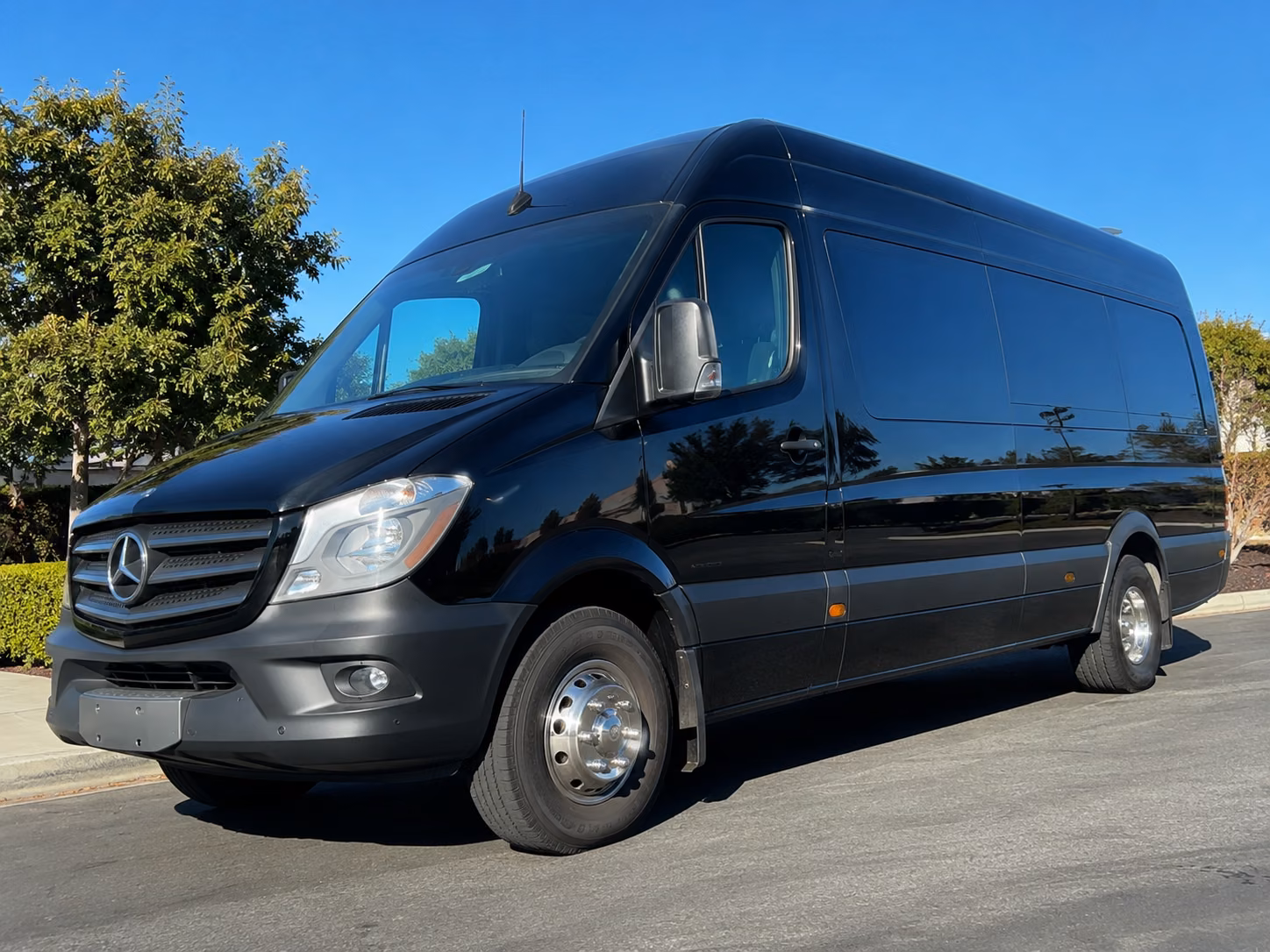 santa fe springs private airport shuttles for santa fe springs pickups and drop offs