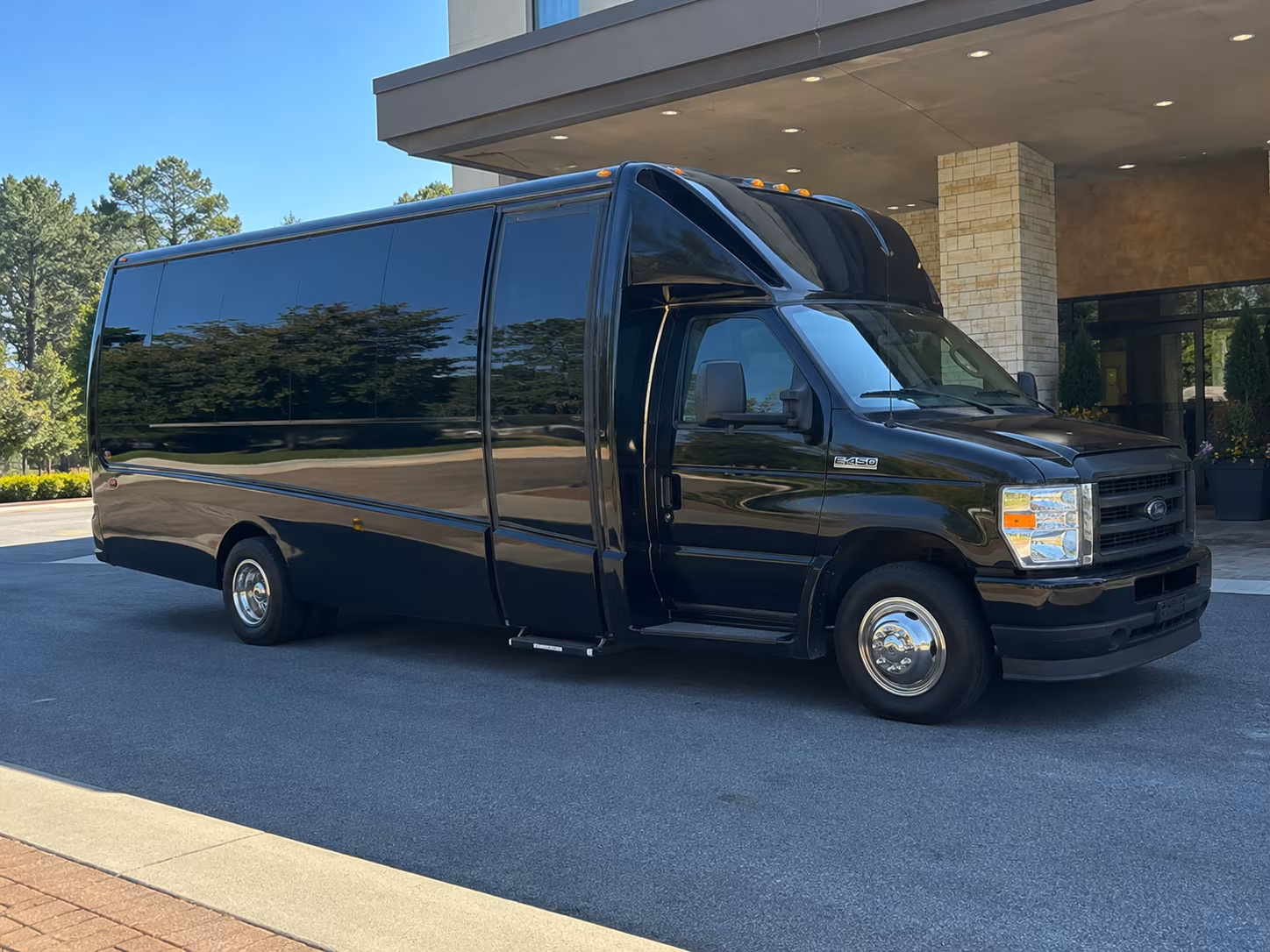 what bus colors and amenities can i request for my downey wedding