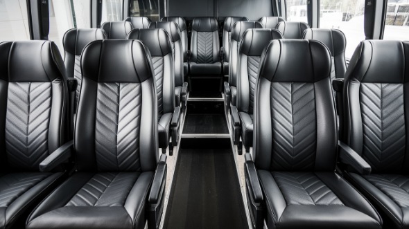 18 passenger minibus rental downey